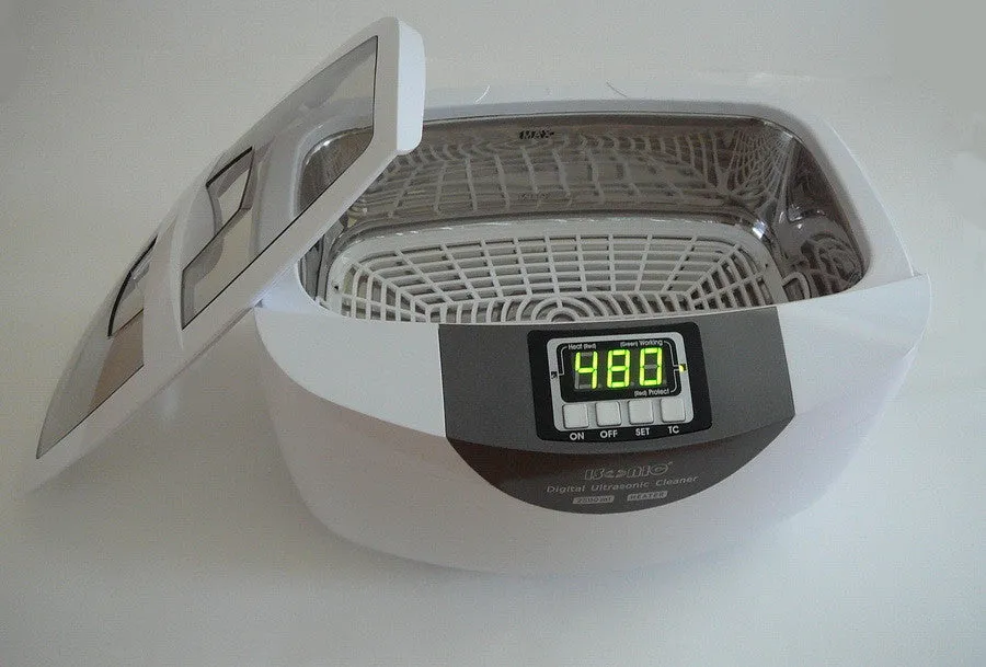 Digital Ultrasonic Cleaner 2.6 Qt. (EA)