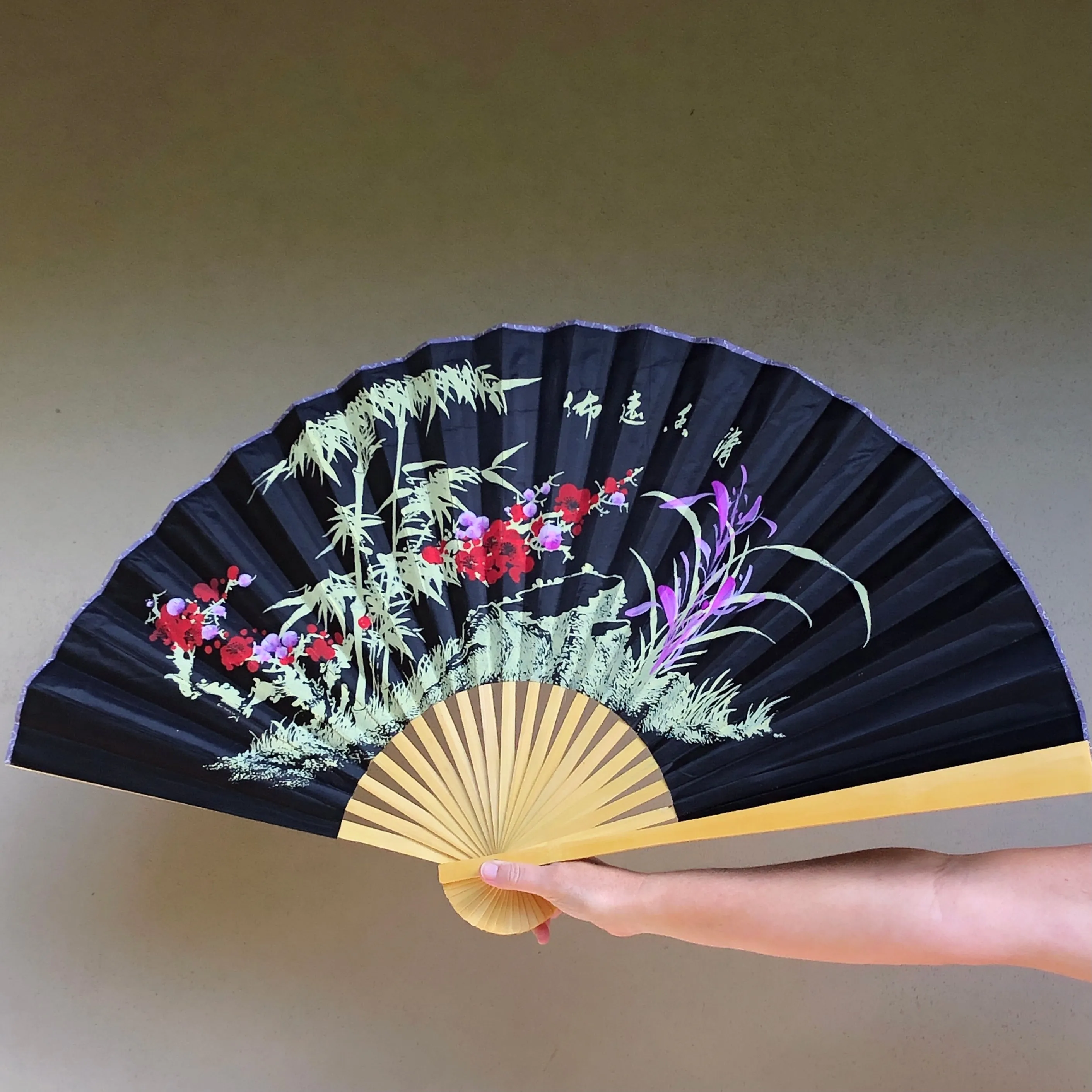 Giant Black Silk Fan Blossom Flowers (50cm x 90cm)