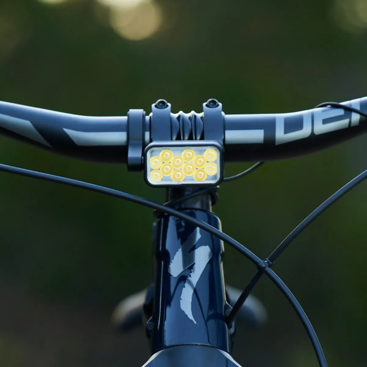 Knog Blinder X 1800 Front Light With Battery