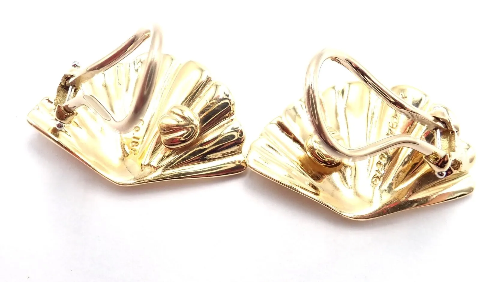 Rare! Authentic Vintage Tiffany & Co 18k Yellow Gold Fan Shell Earrings 1981