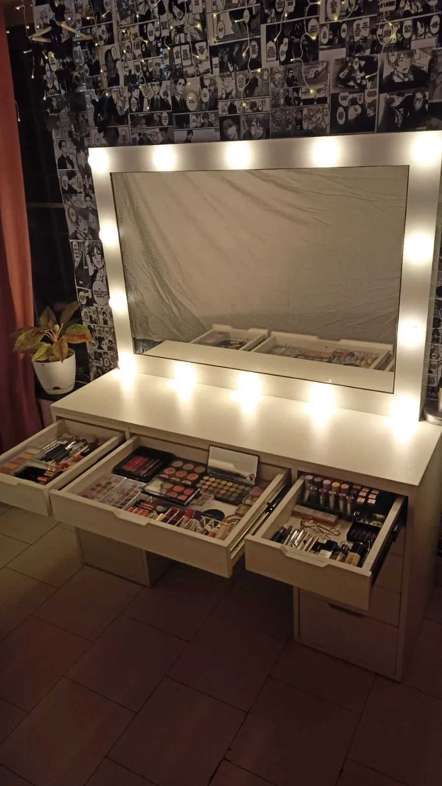 THE MAKEUP FAIRY | MAKEUP VANITY WITH LED LIGHTS