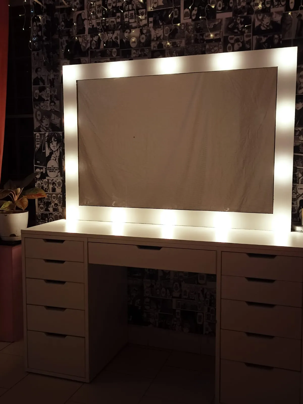 THE MAKEUP FAIRY | MAKEUP VANITY WITH LED LIGHTS