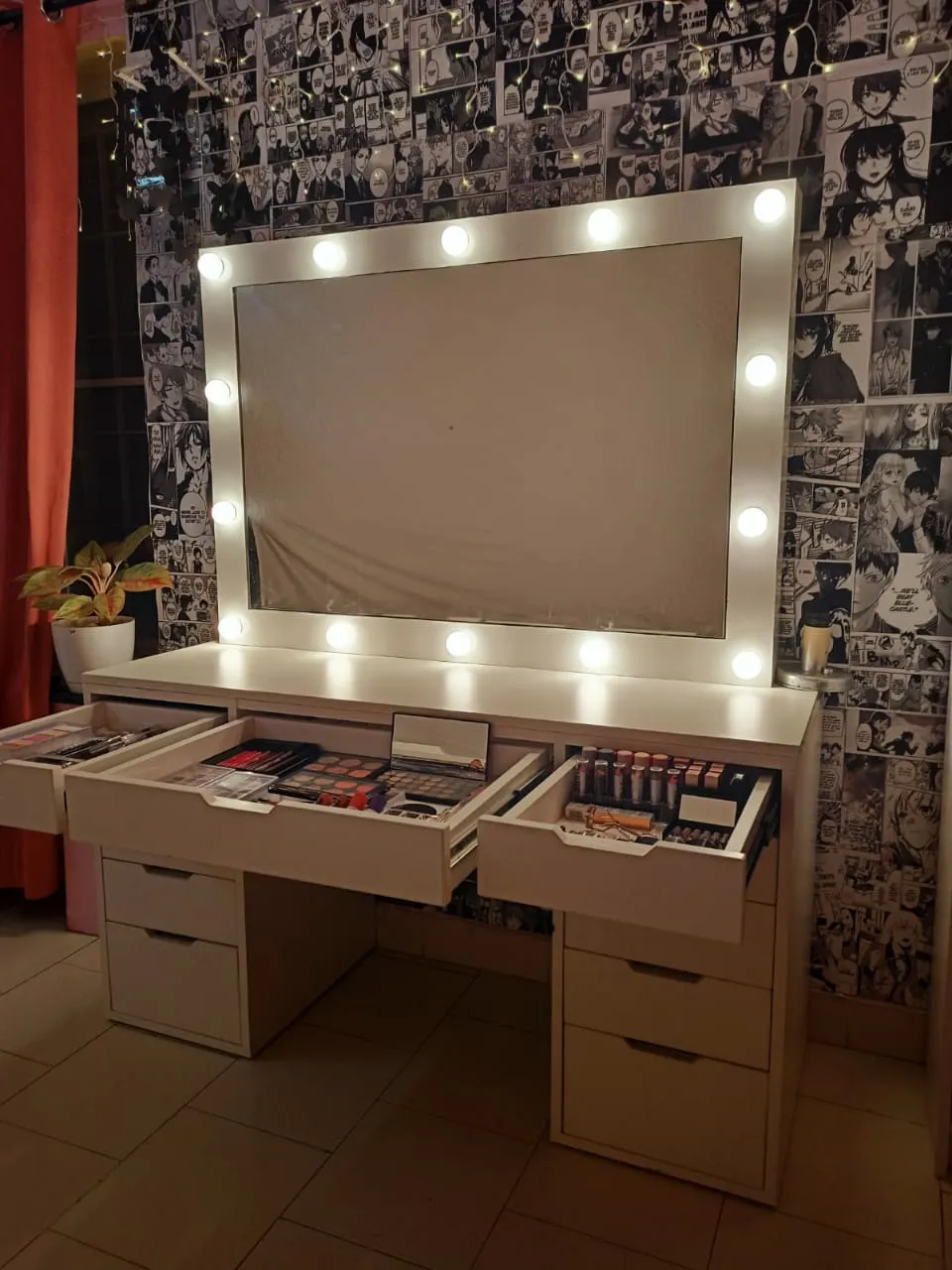 THE MAKEUP FAIRY | MAKEUP VANITY WITH LED LIGHTS